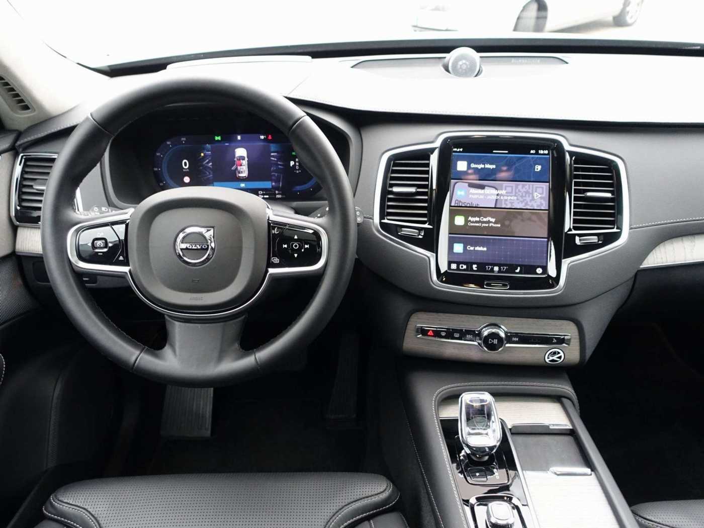 Volvo  Ultra Dark T8 AWD/Massage/360°/FourC/AHK