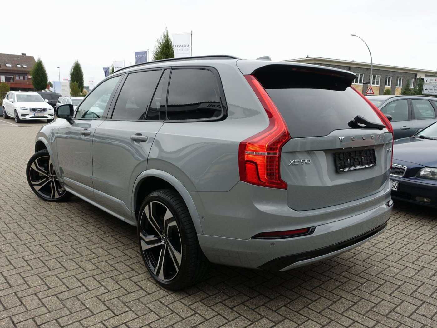 Volvo  Ultra Dark T8 AWD/Massage/360°/FourC/AHK
