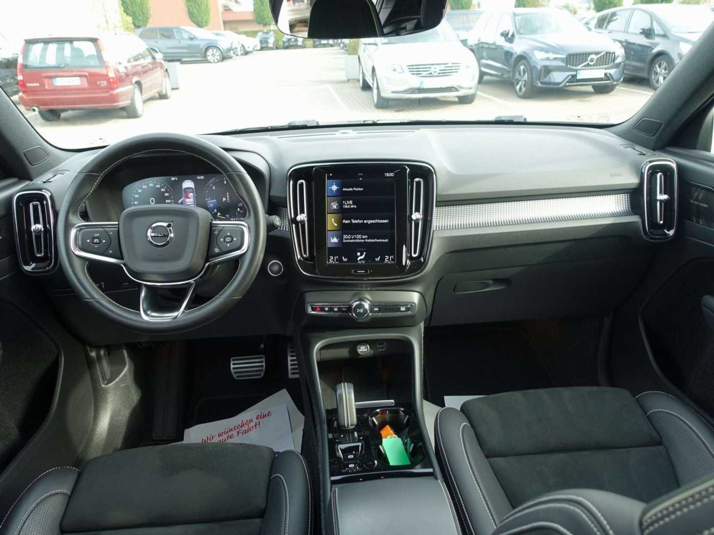 Volvo  D4 AWD R-Design Kamera/H&K/Standheiz. /AHK