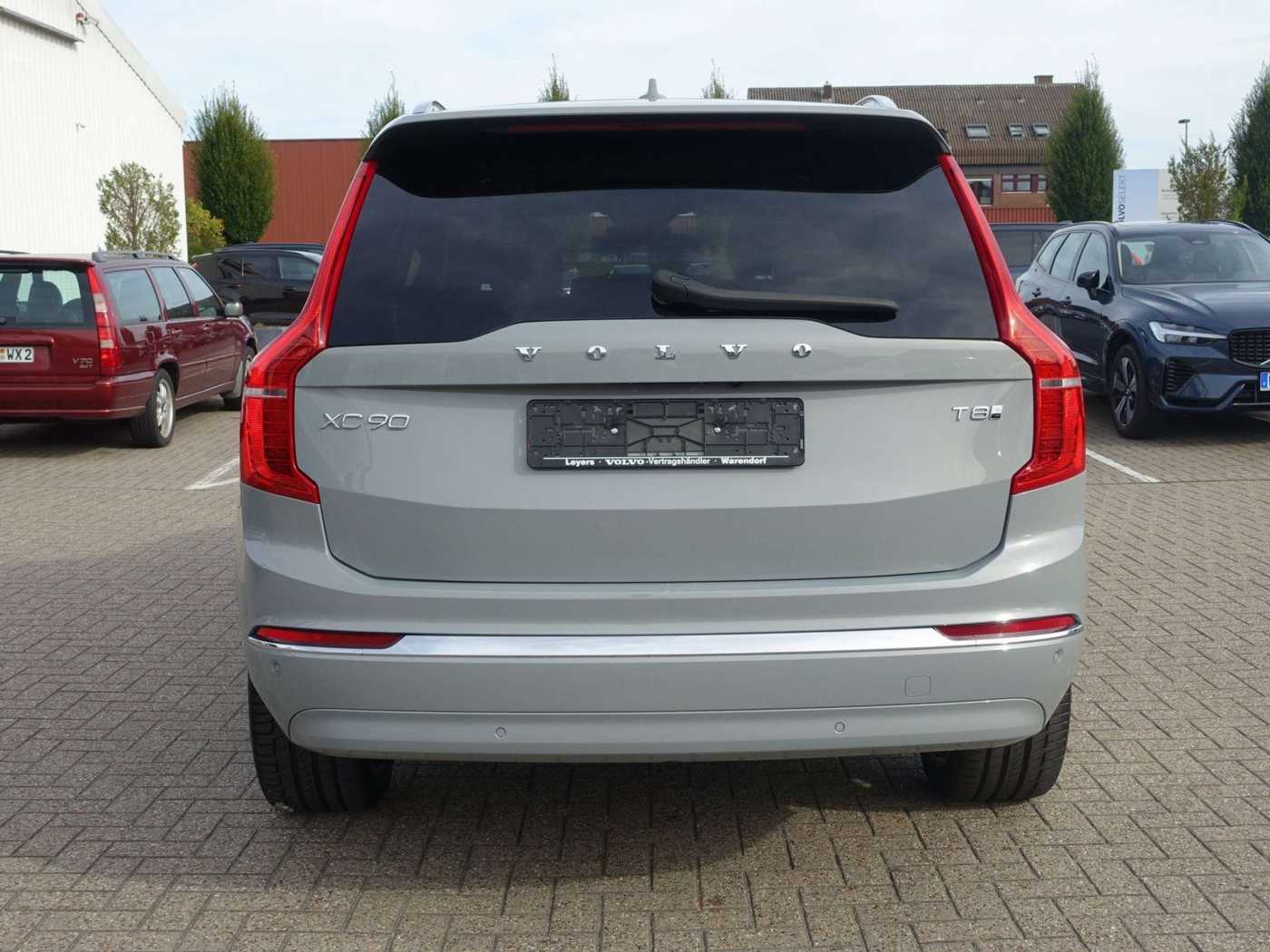 Volvo  T8 Plus Bright AWD HeadUp/Pano/B&W/AHK/Four