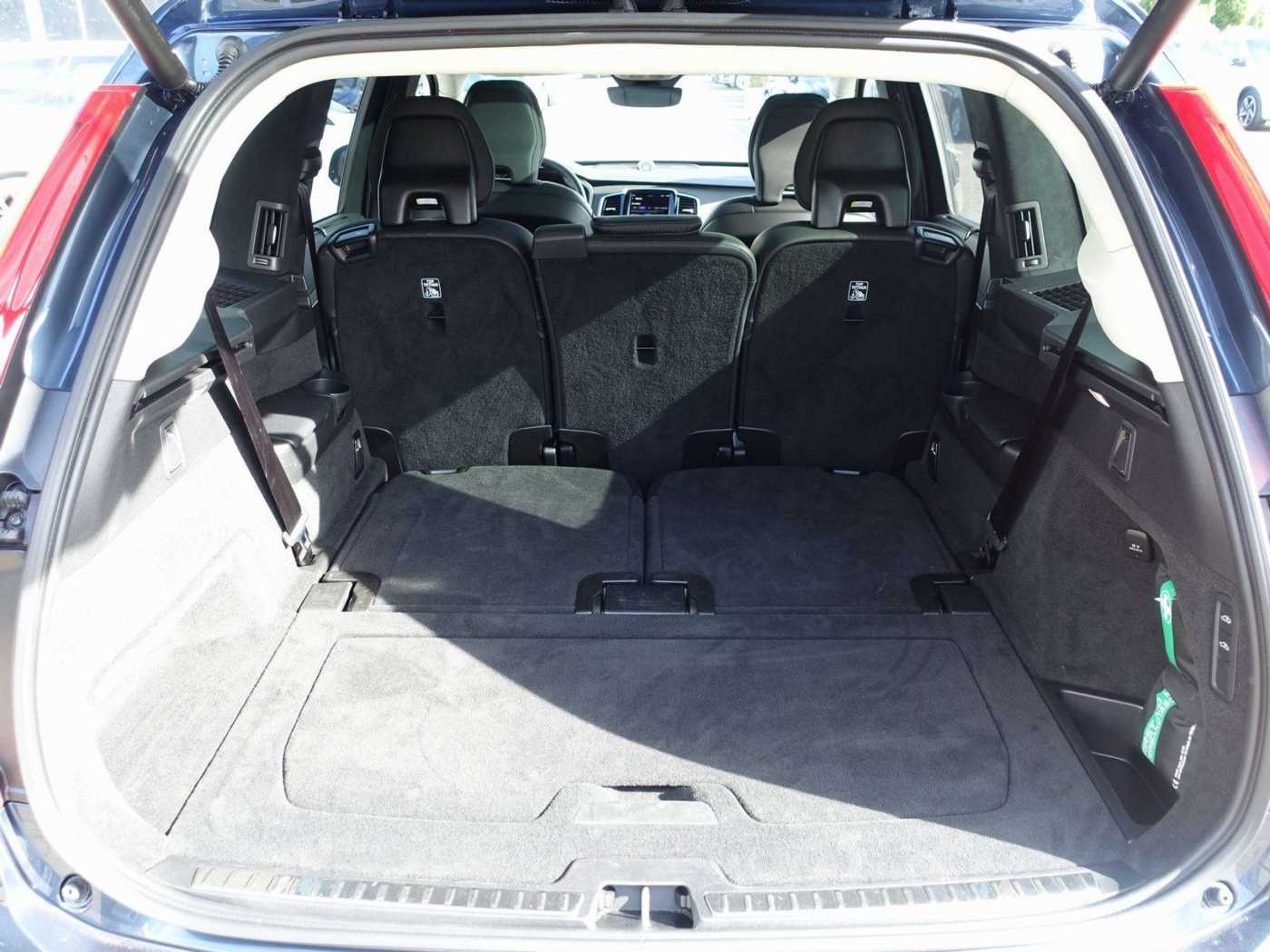Volvo  T8 Ultra Dark AWD Massage/360°/B&W/FourC