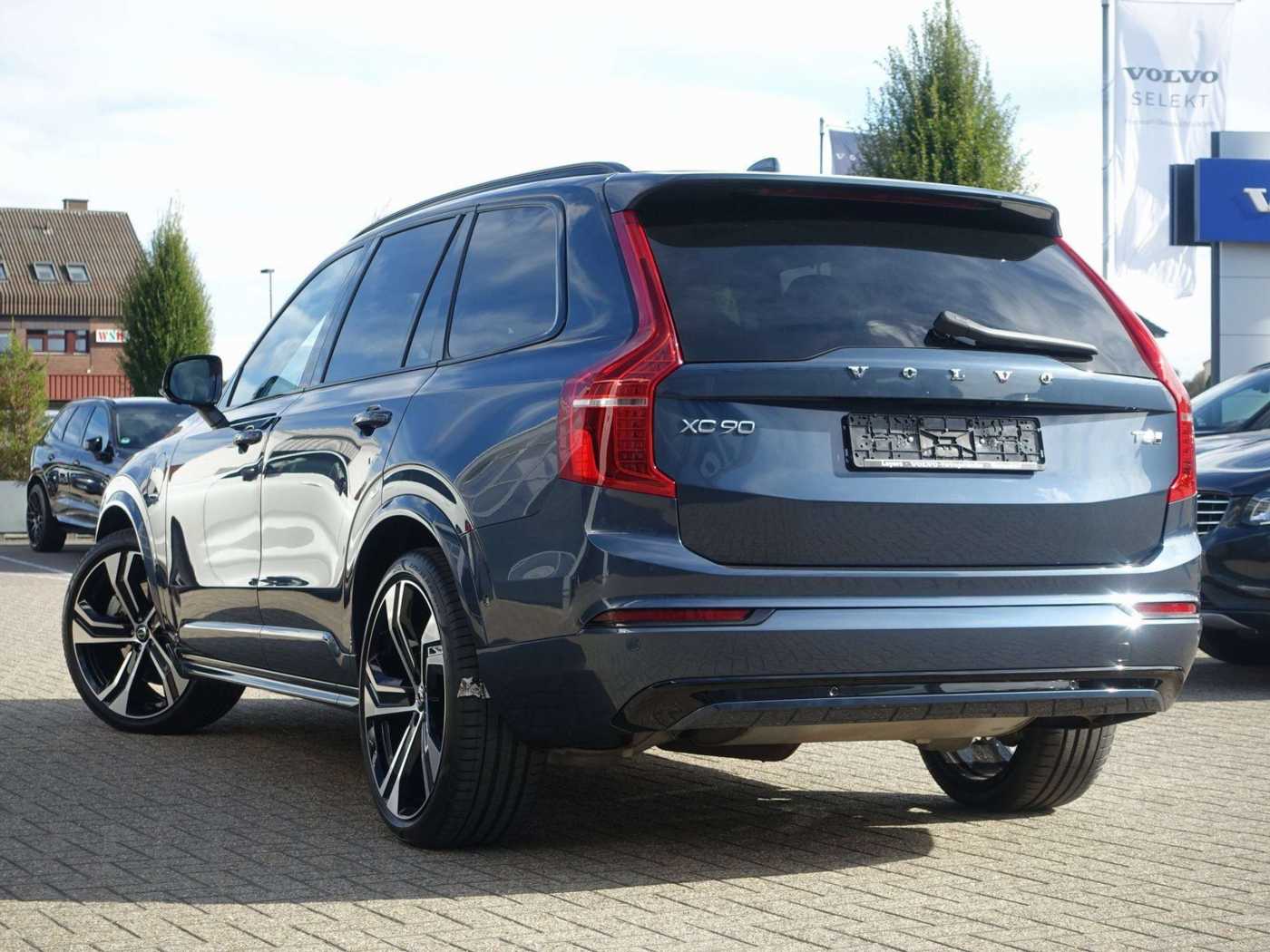 Volvo  T8 Ultra Dark AWD Massage/360°/B&W/FourC