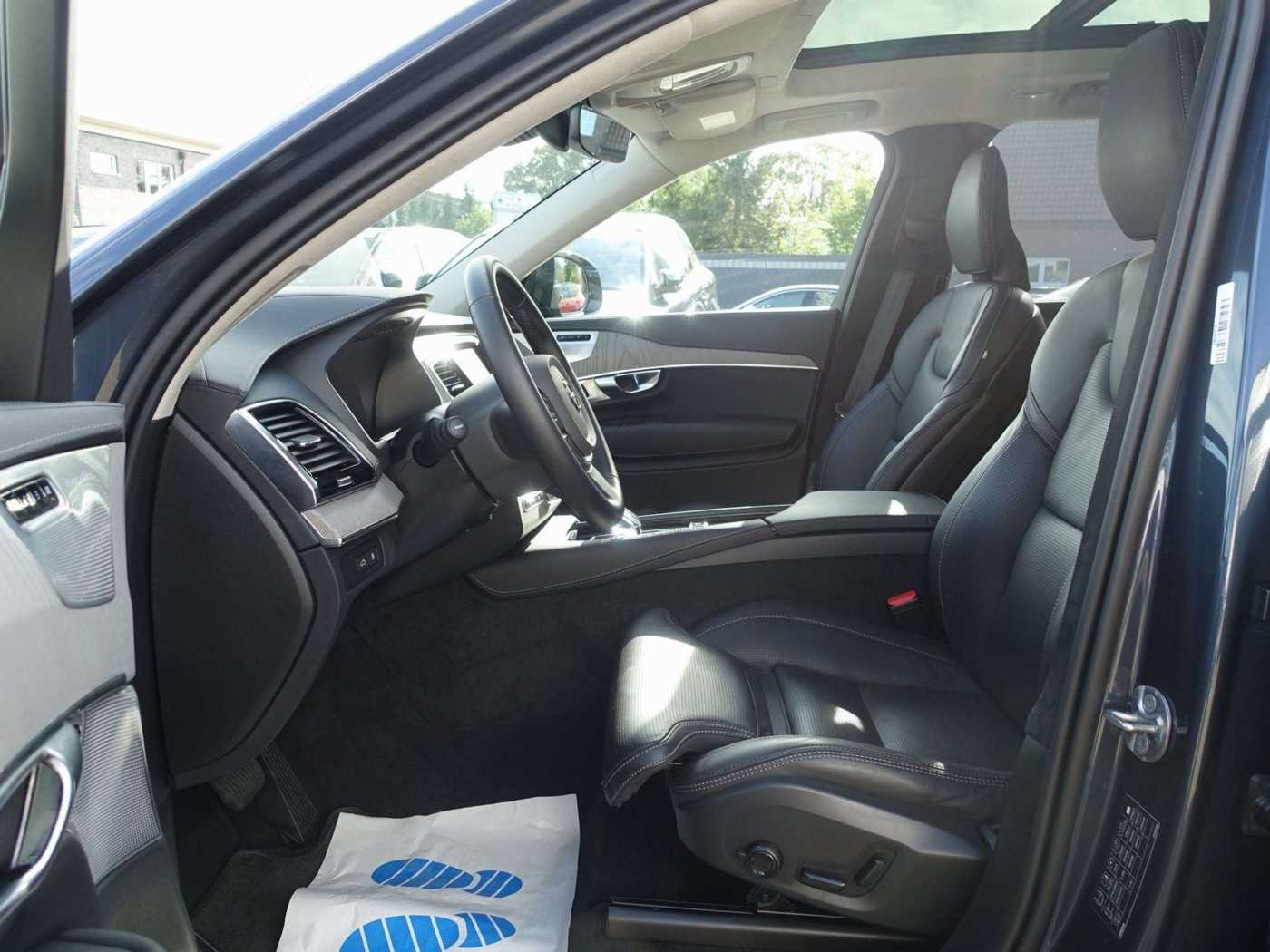 Volvo  T8 Ultra Dark AWD Massage/360°/B&W/FourC