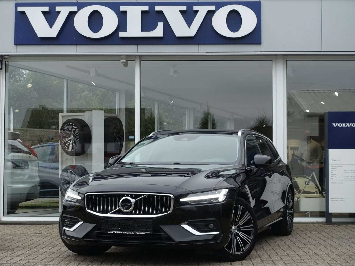 Volvo  B4 Mild-Hybrid Benzin Inscription/AHK/Pano