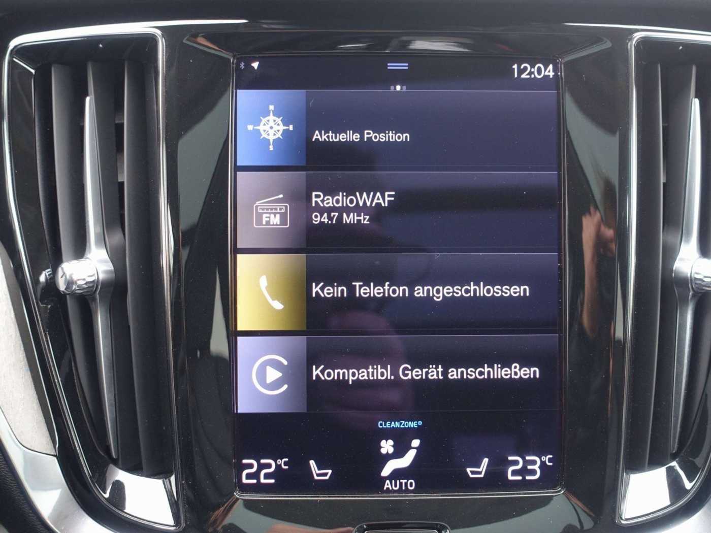 Volvo  B4 Mild-Hybrid Benzin Inscription/AHK/Pano