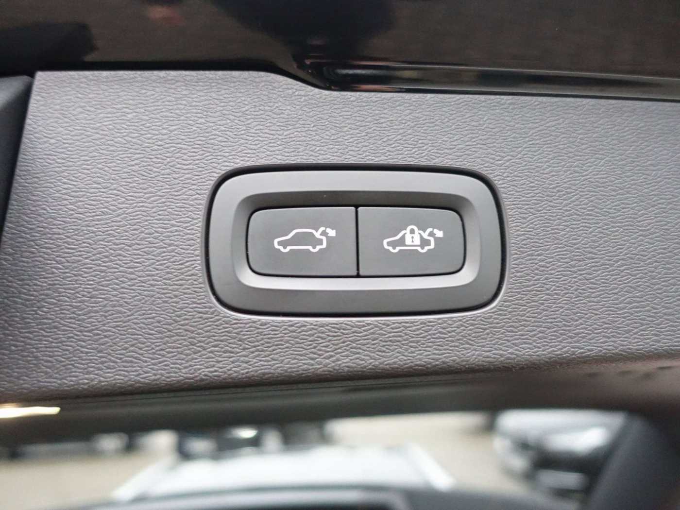 Volvo  V60 B4 Diesel Cross Country Plus/AHK/Kamera/BLIS