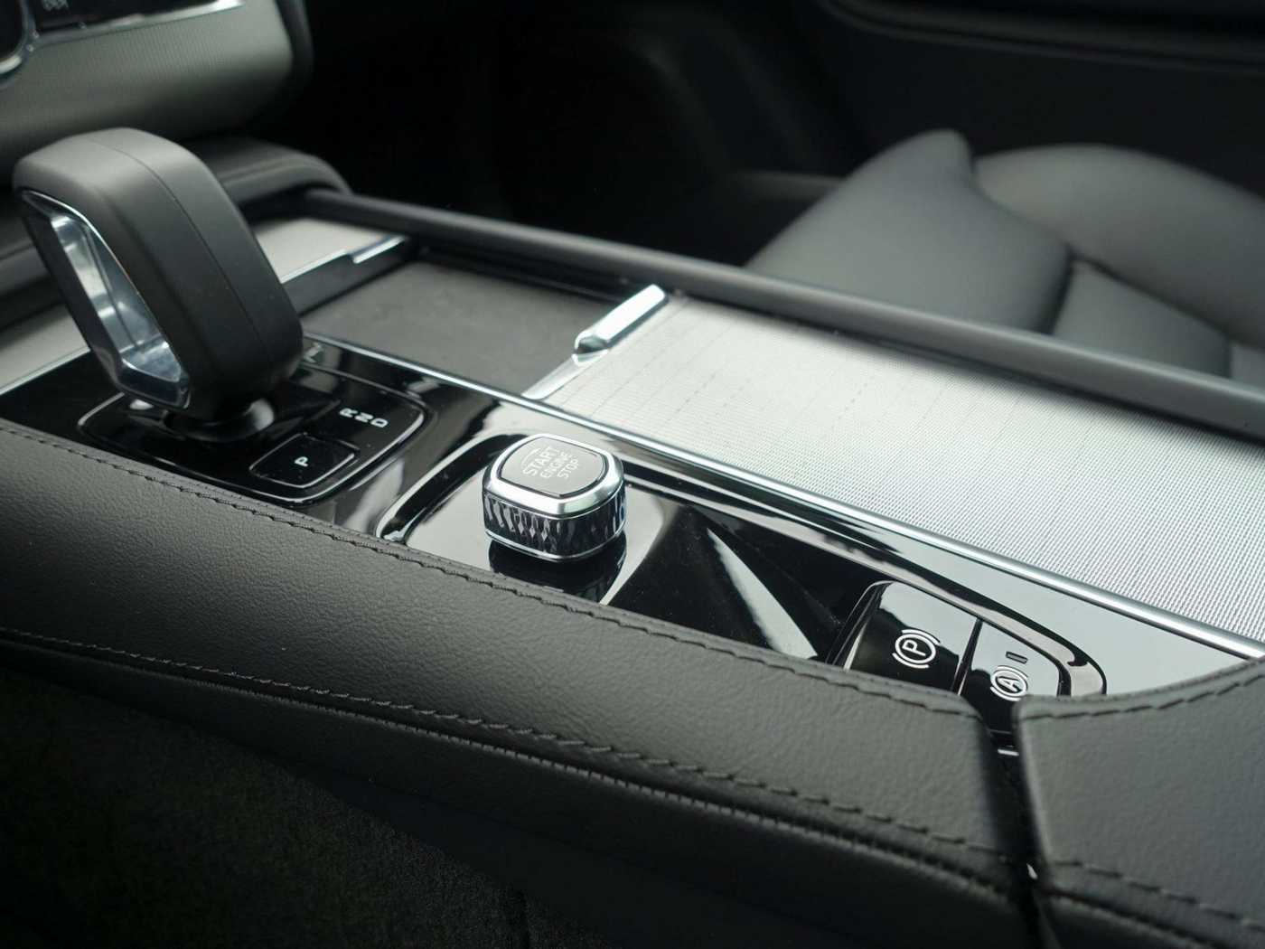 Volvo  Plus, T8 AWD Plug-in Hybrid/360°/HeadUP/BLS