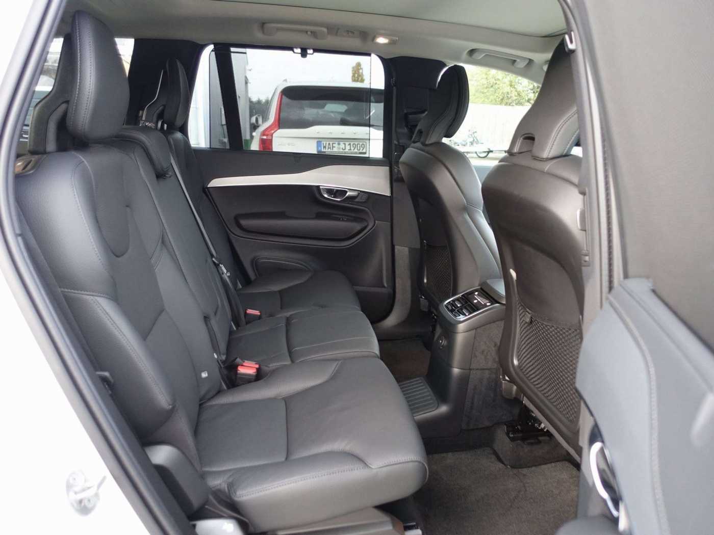 Volvo  Plus T8 AWD Plug-in Hybrid/360°Cam/HeadUp