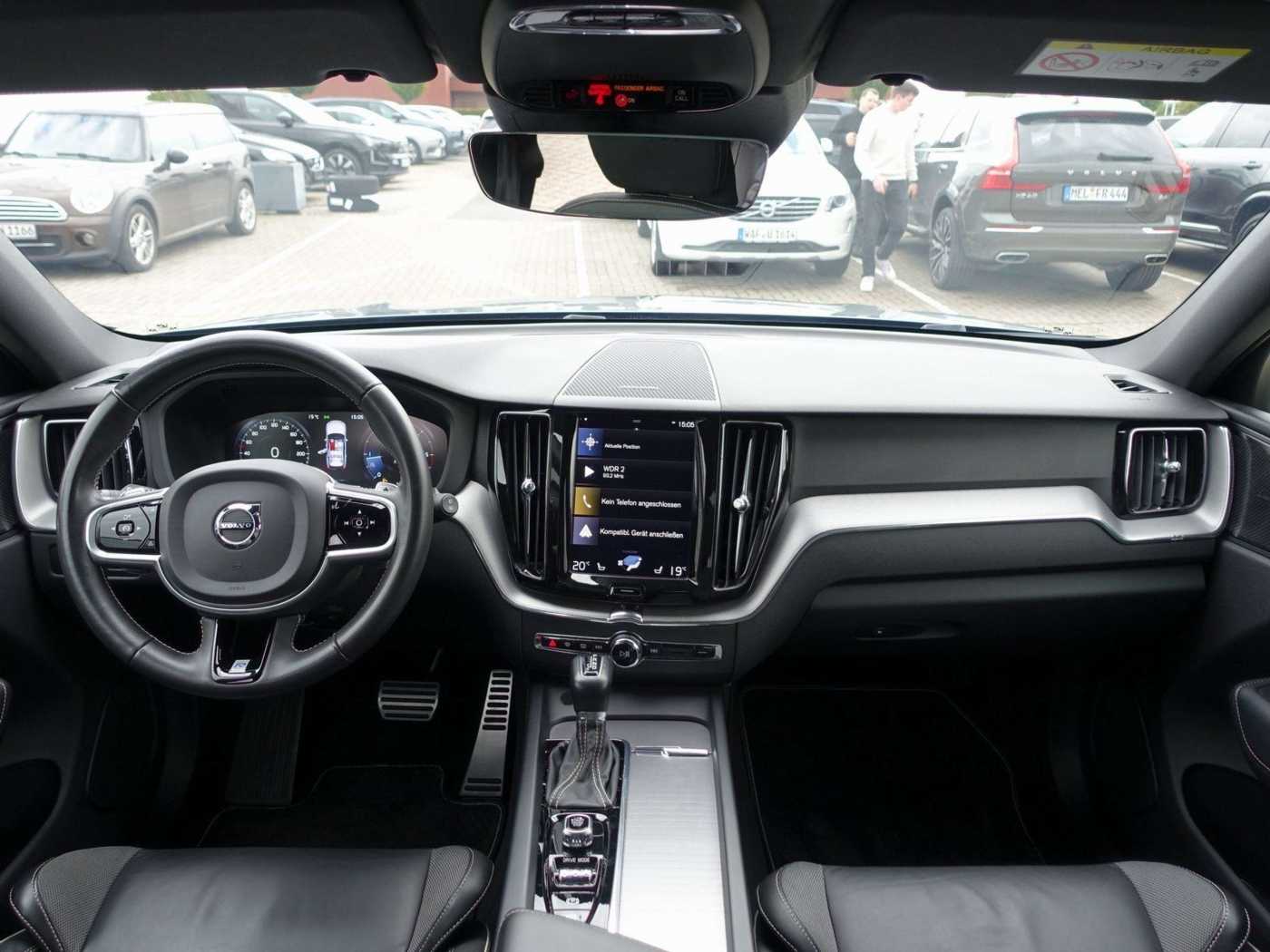 Volvo  D4 DPF 2WD R Design Kamera/BLIS/Harman