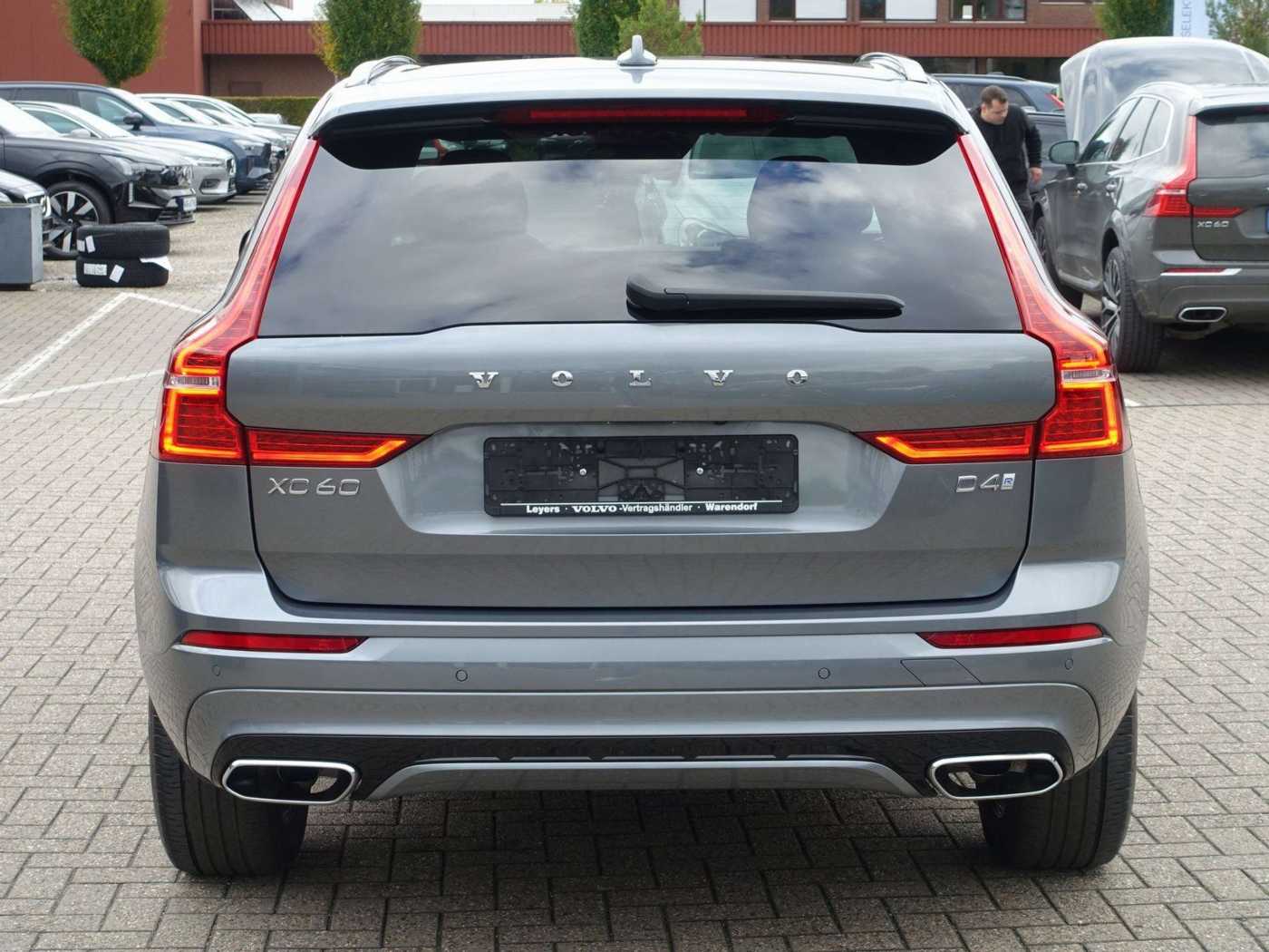 Volvo  D4 DPF 2WD R Design Kamera/BLIS/Harman
