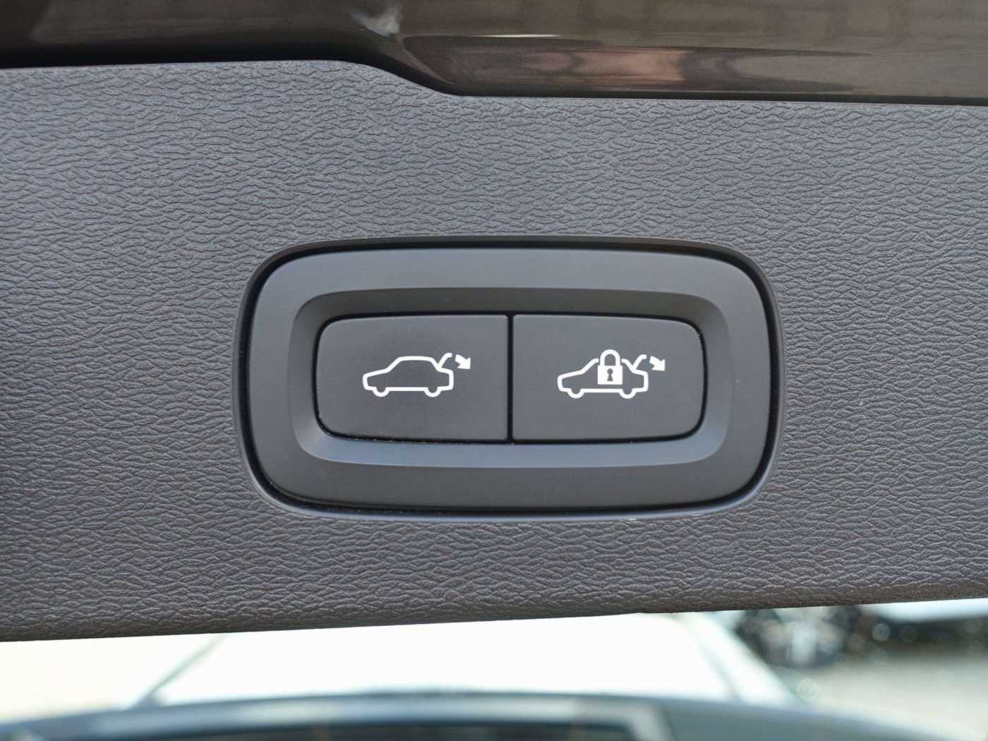 Volvo  Recharge T6 AWD Plus Dark/Kamera/Memory/BLS