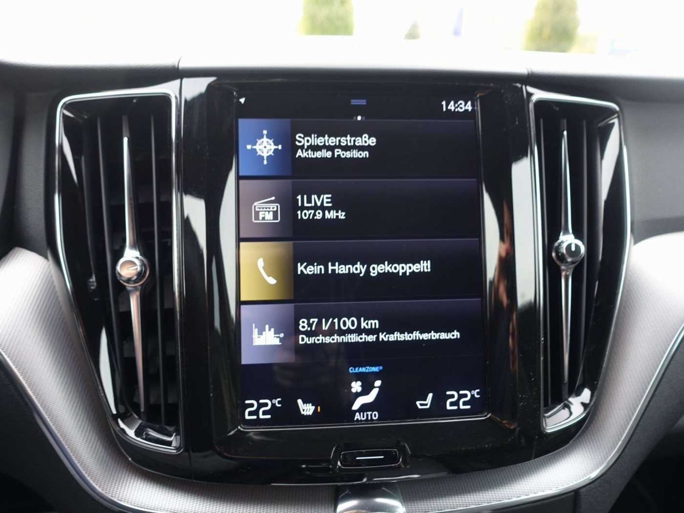 Volvo  D5 AWD R Design Kamera/VOLL-LED/BLIS/