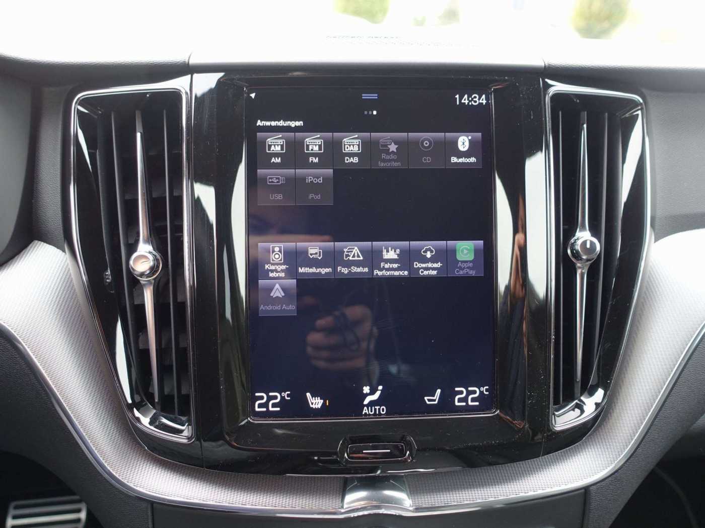 Volvo  D5 AWD R Design Kamera/VOLL-LED/BLIS/