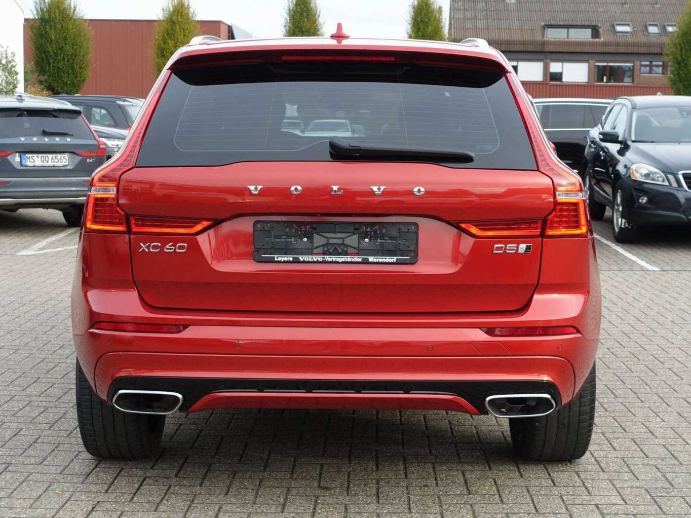 Volvo  D5 AWD R Design Kamera/VOLL-LED/BLIS/