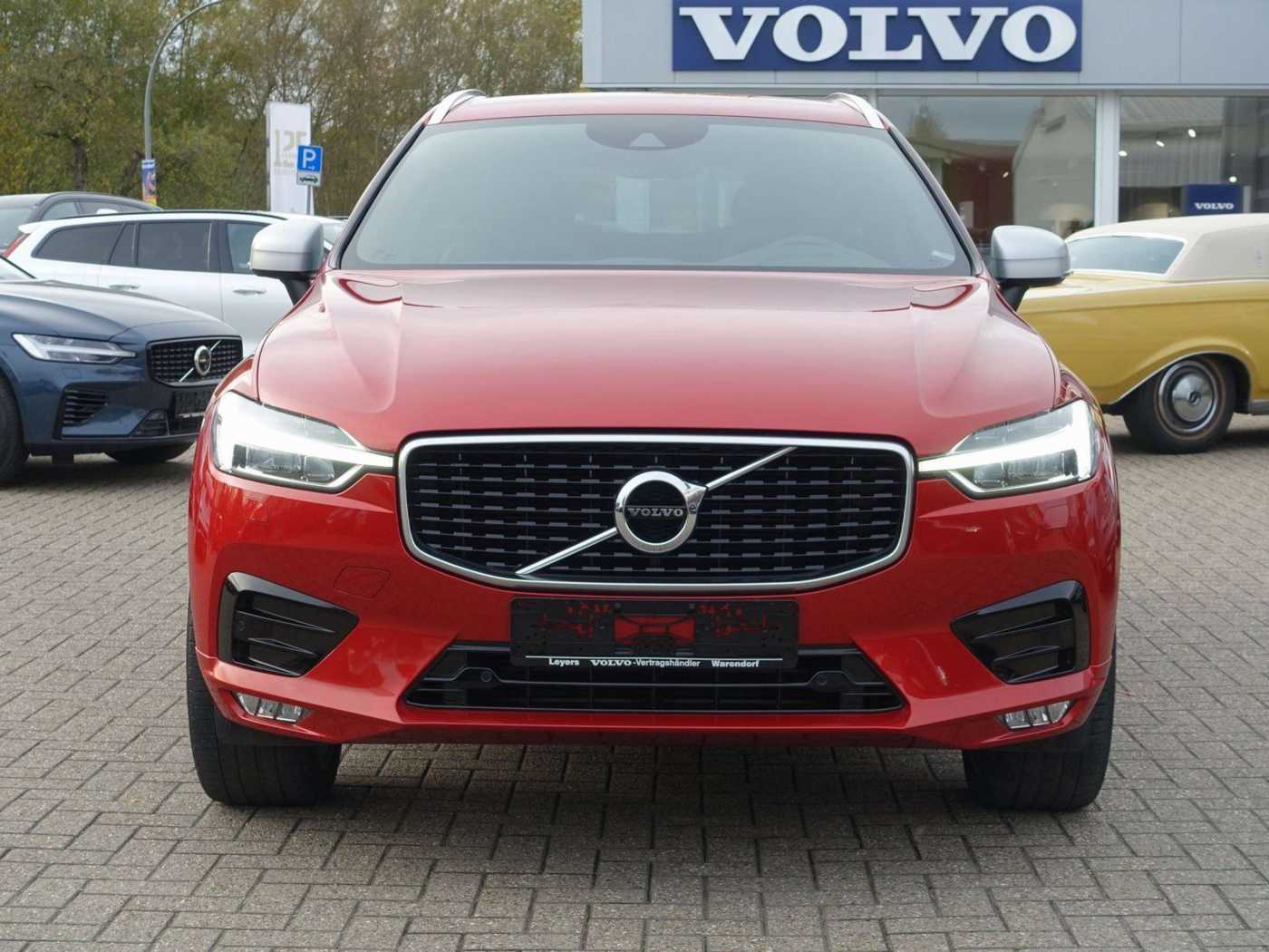 Volvo  D5 AWD R Design Kamera/VOLL-LED/BLIS/
