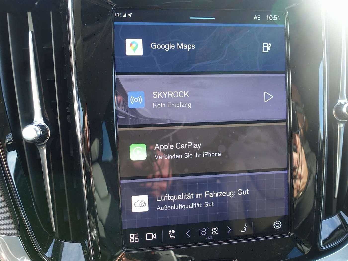 Volvo  Plus Dark T6 AWD Plug-in Hybrid/BLIS/360/H&K