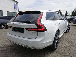 Volvo  V90 B4 AWD Cross Country Ultimate/Pano/360°/B&W