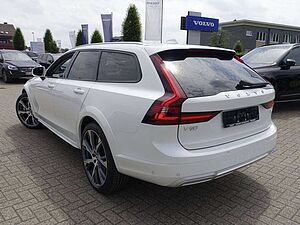 Volvo  V90 B4 AWD Cross Country Ultimate/Pano/360°/B&W