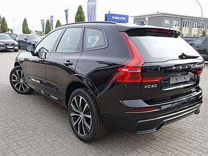 Volvo  Plus B4 Dark/Pano/H&K/BLIS/Kamera/StndHz