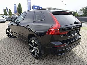 Volvo  Plus B4 Dark/Pano/H&K/FourC/AHK/StndHz