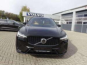 Volvo  Plus B4 Dark/Pano/H&K/FourC/AHK/StndHz