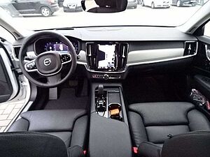 Volvo  Ultimate B4 AWD HUD/PANO/BLIS