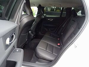 Volvo  D4 Inscription/Pilot/Sitzhz. /Voll-LED/Parka.