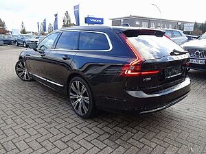 Volvo  Ultimate, B4 Mild-Hybrid/Bright/360°/HeadUP