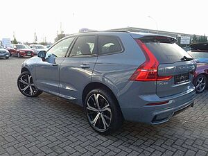 Volvo  Plus Dark B4 Mild-Hybrid PANO/360°KAM/AHK