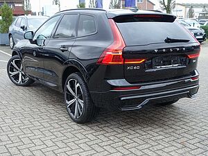 Volvo  Plus Dark B4 Mild-Hybrid PANO/AHK/360°KAM