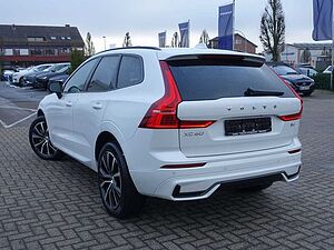 Volvo  Plus, B4 Mild-Hybrid/Dark/Pano/StndHz/CAM