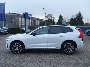 Volvo  Plus, B4 Mild-Hybrid/Dark/Pano/StndHz/CAM