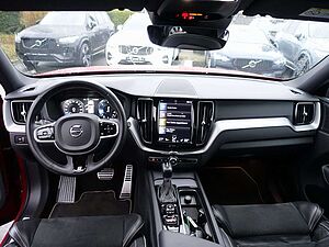 Volvo  D5 AWD R Design AHK/BLIS/HARMAN/KAMEARA