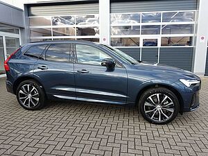 Volvo  Plus, B5 AWD Mild-Hybrid/Dark/Pano/BLIS