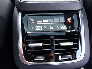 Volvo  Recharge Ultimate T8 AWD/Pano/B&W/Pano/360°