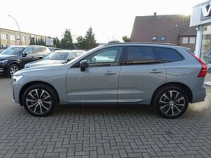 Volvo  Plus B4 Mild-Hybrid Dark PANO/STANDHZG/BLIS