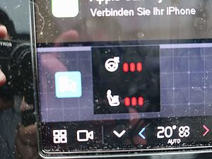 Volvo  B4 Plus Dark/Pano/H&K/BLIS/Memory/Carplay