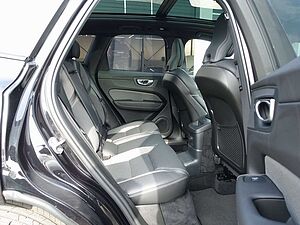 Volvo  Recharge Black Edition Ultimate T8 AWD/360°