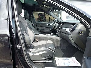 Volvo  Recharge Black Edition Ultimate T8 AWD/360°