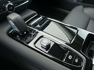 Volvo  Plus T6 AWD Dark/H&K/360°/Memory/BLIS
