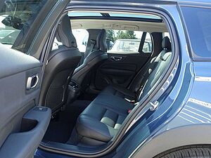 Volvo  Ultimate B5 AWD/HeadUP/Pano