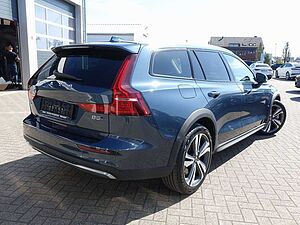 Volvo  Ultimate B5 AWD/HeadUP/Pano