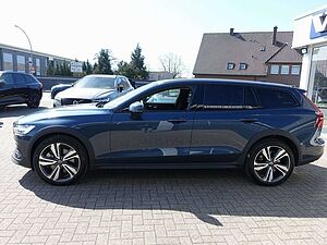 Volvo  Ultimate B5 AWD/HeadUP/Pano