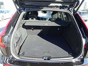 Volvo  Recharge Black Edition Plus T6 AWD/Four-C
