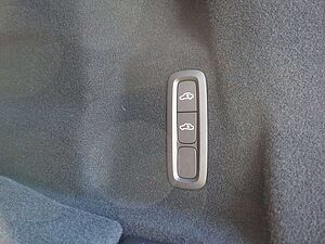 Volvo  Recharge Black Edition Plus T6 AWD/Four-C