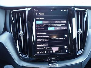 Volvo  Recharge Black Edition Plus T6 AWD/Four-C