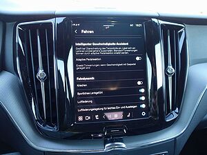 Volvo  Recharge Black Edition Plus T6 AWD/Four-C