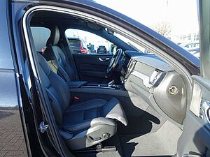 Volvo  Recharge Black Edition Plus T6 AWD/Four-C