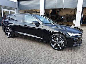 Volvo  Plus Dark T6 AWD/H&K/Kamera/BLIS/Memory