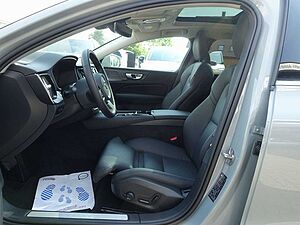 Volvo  Plus T6 AWD/360°/Pano/H&K/BLIS/Memory